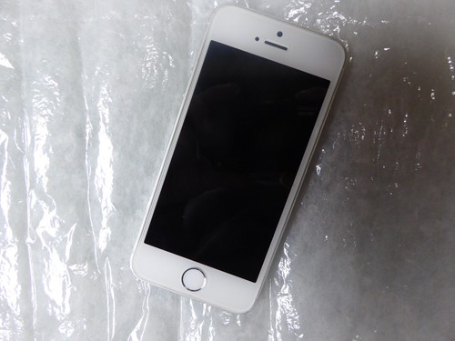 Iphone 16gb silver 2 - 5s,