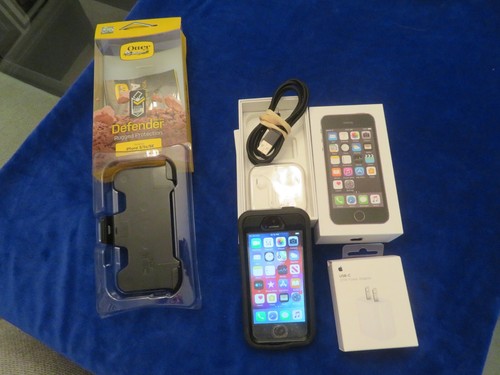 Apple iphone boxed 16gb - boxed, 5s